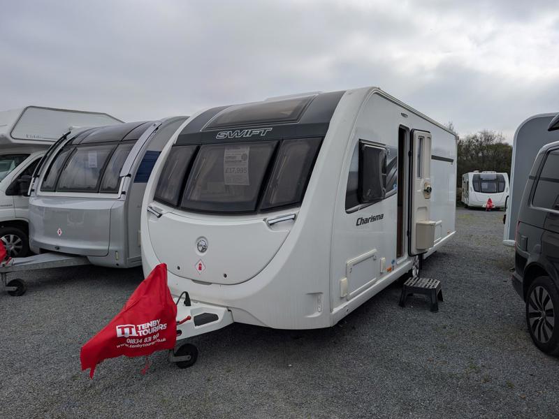 SWIFT CHARISMA 580 For Sale