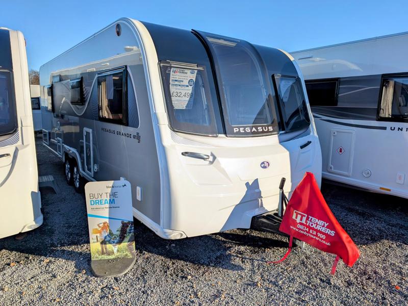 BAILEY PEGASUS BLACK EDITION MESSINA  For Sale