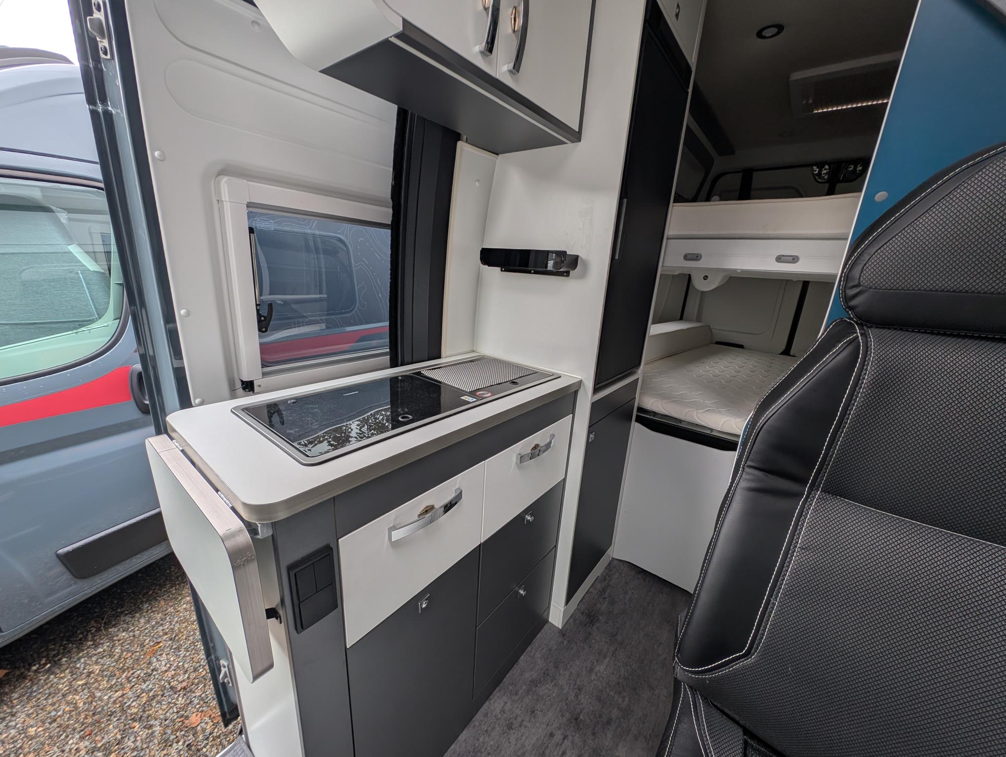 PILOTE V633M PREMIUM AUTOMATIC For Sale Thumb