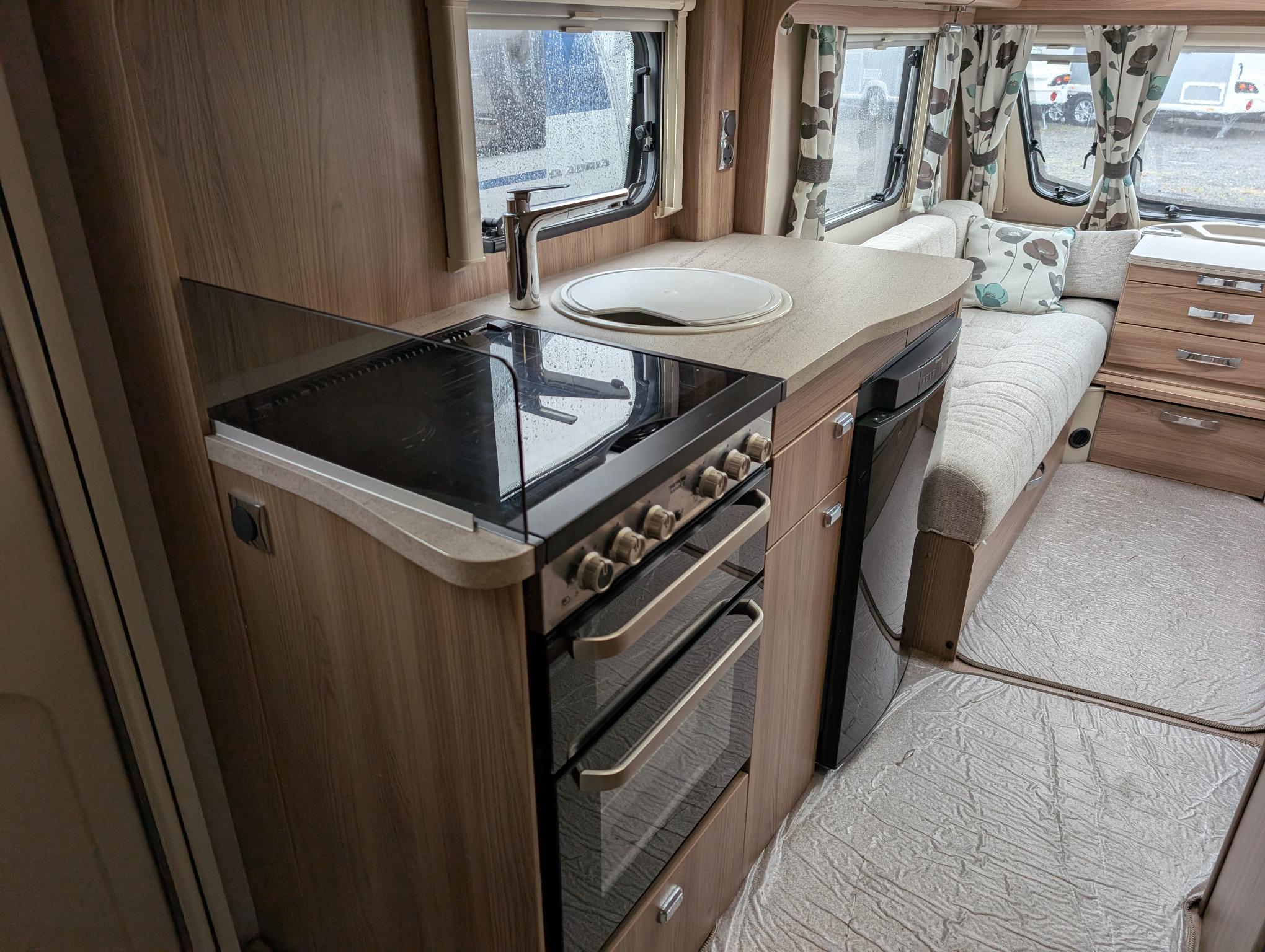 SWIFT CHALLENGER SPORT 586 For Sale Thumb