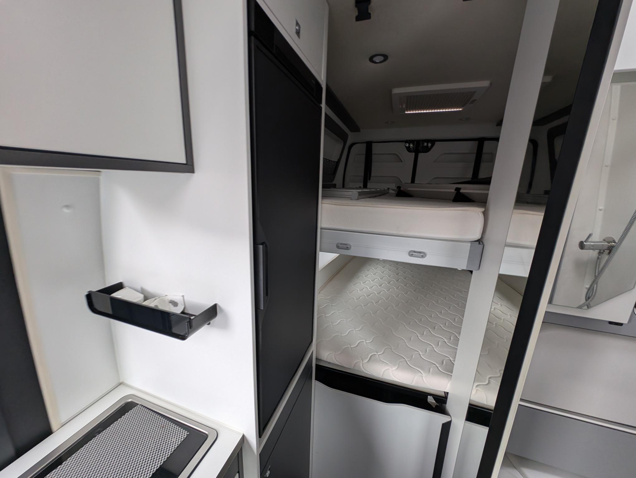 PILOTE V633M PREMIUM AUTOMATIC For Sale Thumb