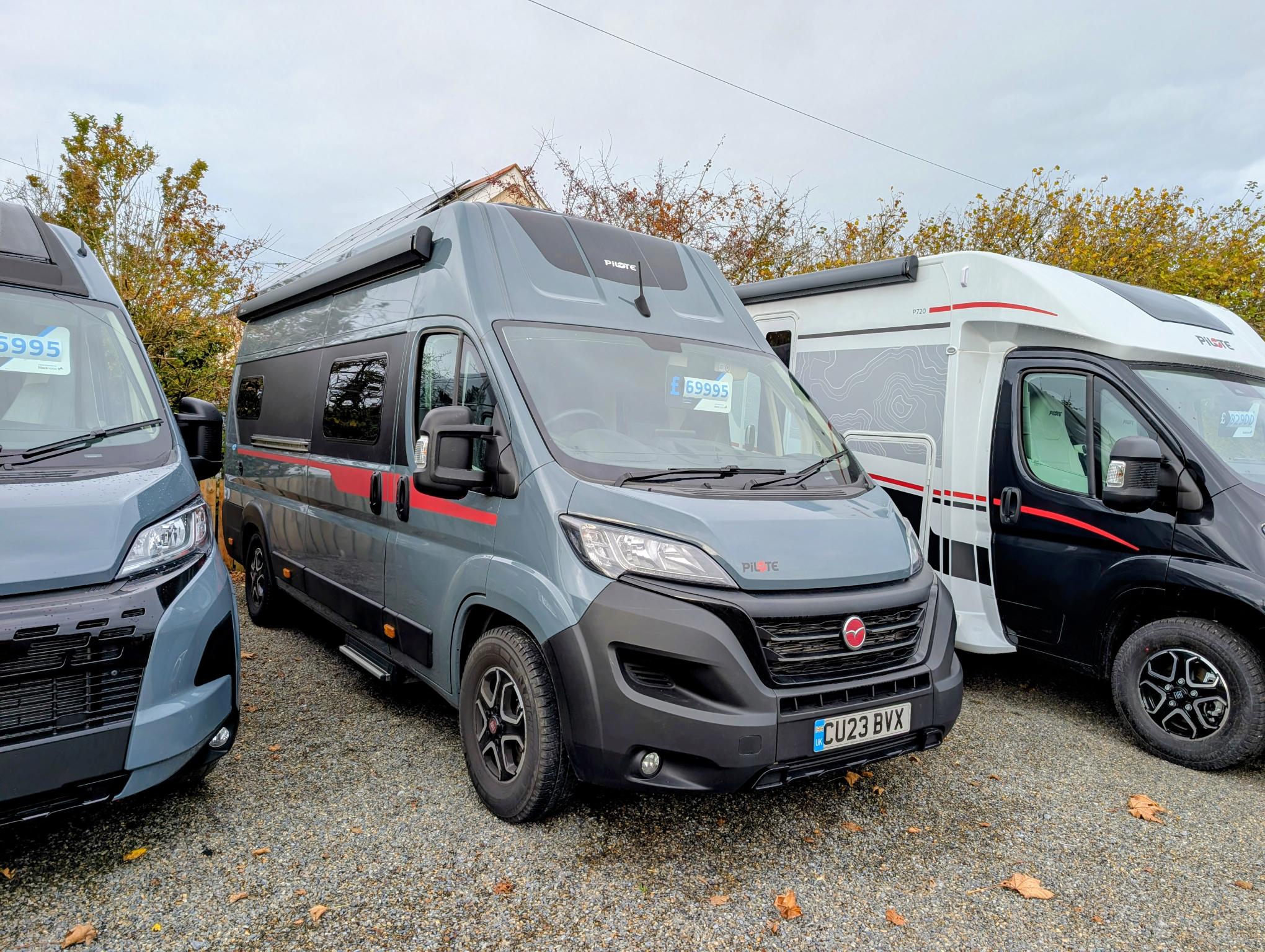 PILOTE V633M PREMIUM AUTOMATIC For Sale Thumb